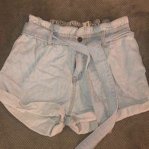 Bag waist shorts